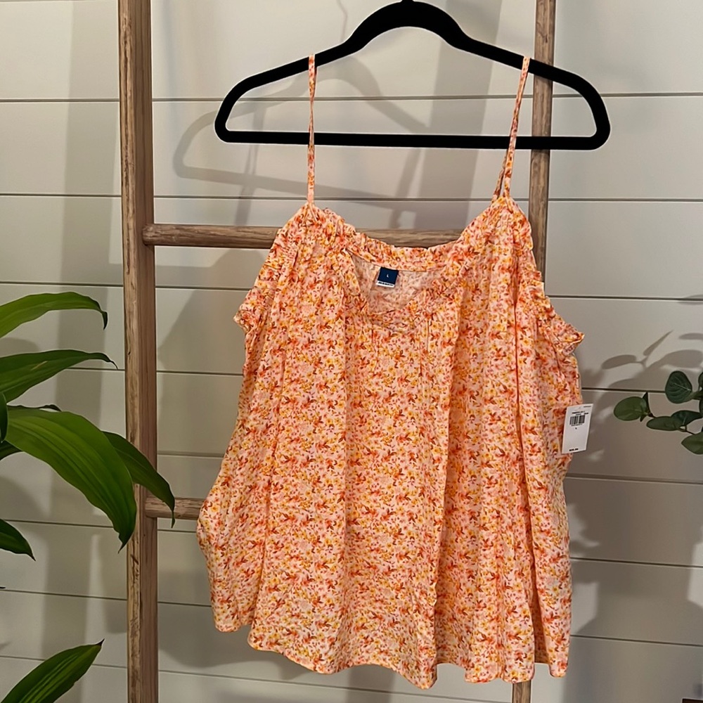 OLD NAVY.